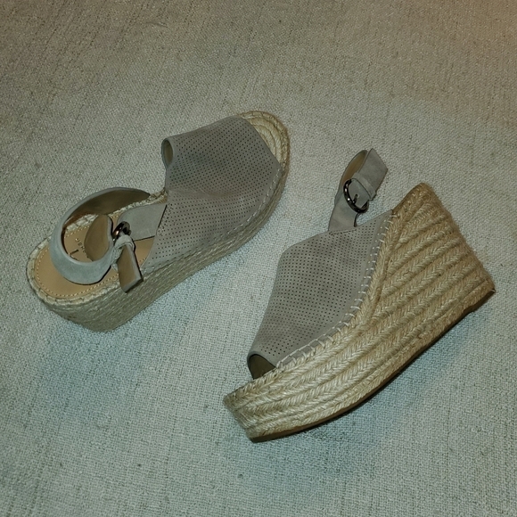 Marc Fisher Shoes - MARC FISHER ESPADRILLE WEDGE Platform SANDALS